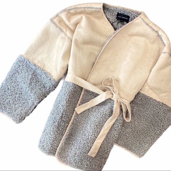 Ivory Suede Leather Gray Sherpa Front Pockets Winter Wrap Coat by Lucky Brand - Picture 4 of 4